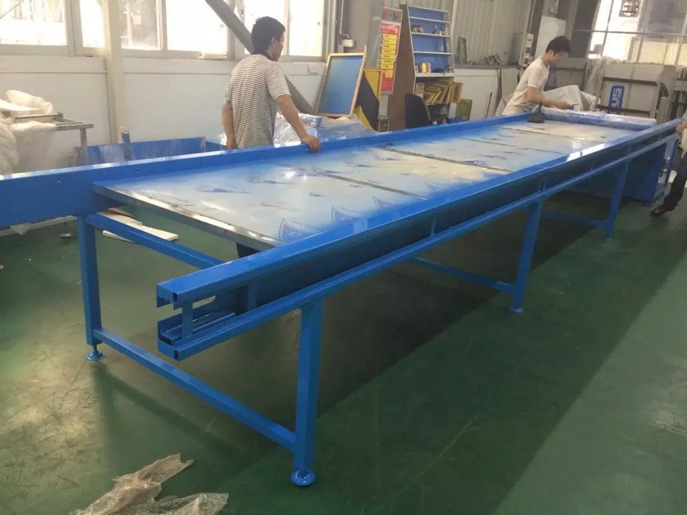 收缩膜包装机_供应工业小烤箱流水式烤箱工业化妆品盒收缩膜