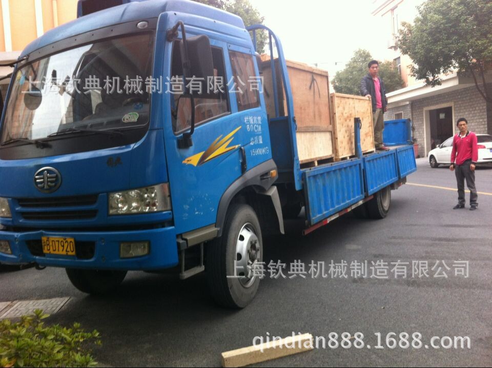 口罩包装机_25个口罩包装机全自动枕式无纺布口罩