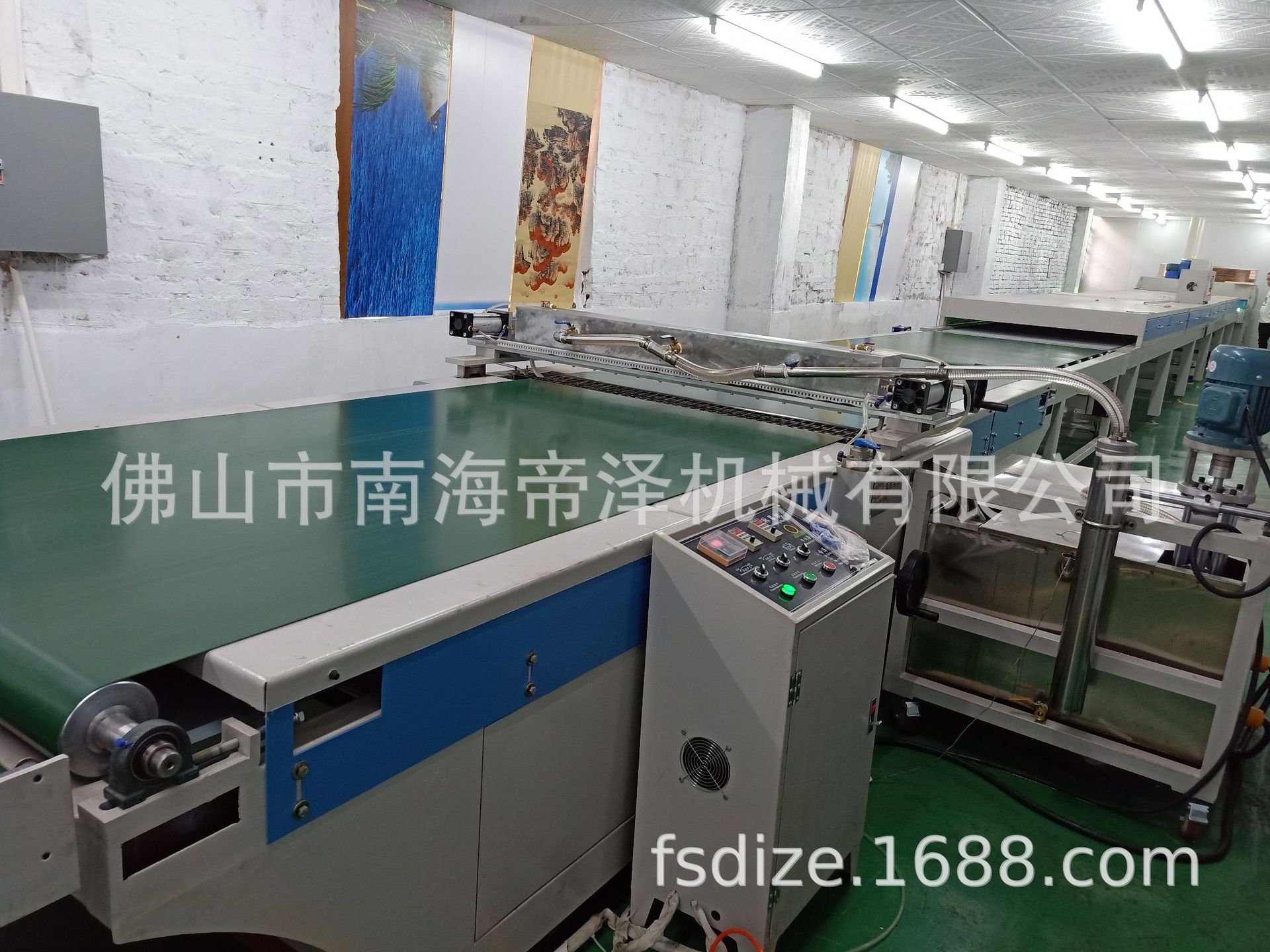 背景墙石材uv光油淋涂机竹木纤维板高光淋涂机固化机光油机设备