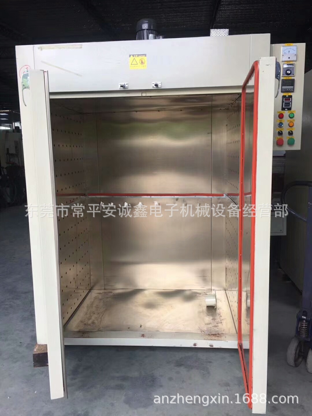 电热鼓风干燥箱_电热鼓风烘干箱工业烤箱大灯烤箱轮毂烤箱烘干箱恒温试验箱