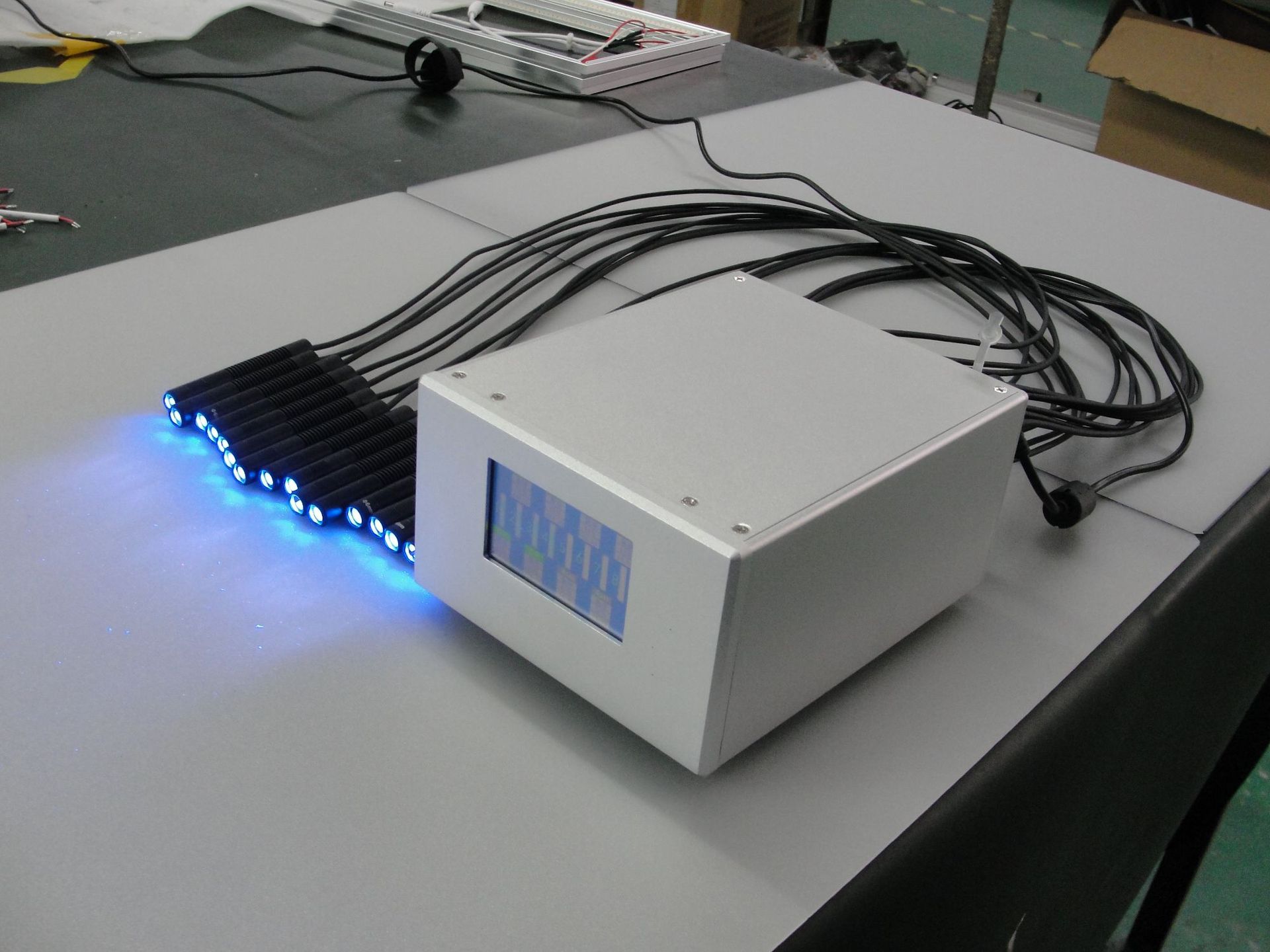 系统点光源固化机_全触屏uv32路控制系统点光源固化机