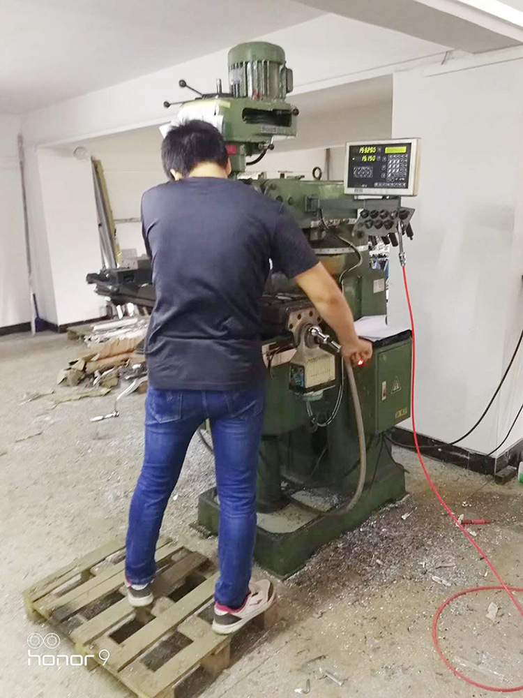 工业烤箱_供应工业烤箱塑料辅助设备烤箱大型高温烘箱实验室定制