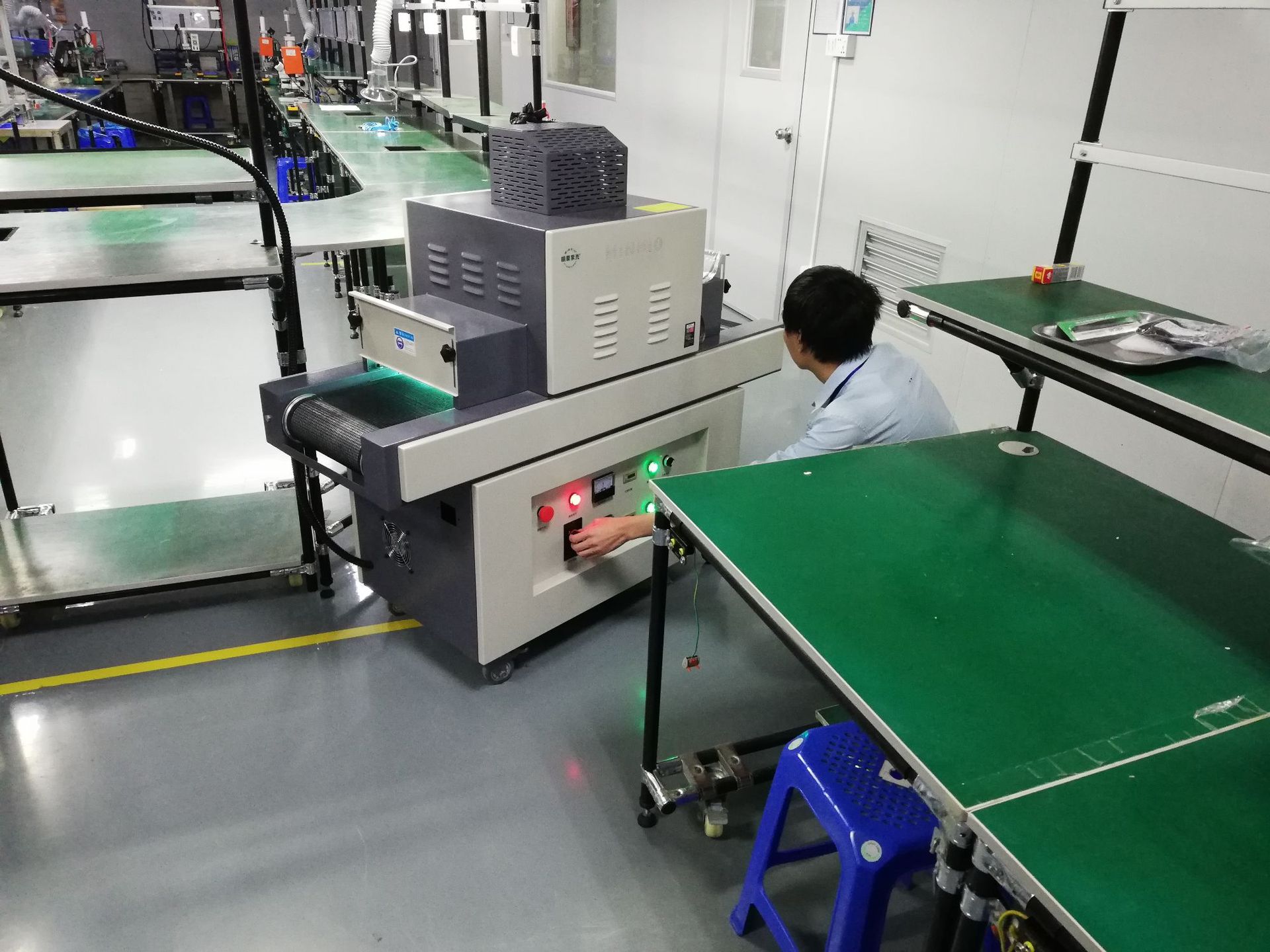 pcb线路板焊点_PCB线路板焊点保护UV胶专用UV固化机UV炉