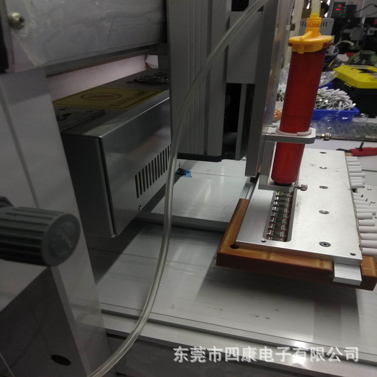 自动机拷打一体机_三轴数据线带uv灯高速uv一体式喷胶自动机拷打
