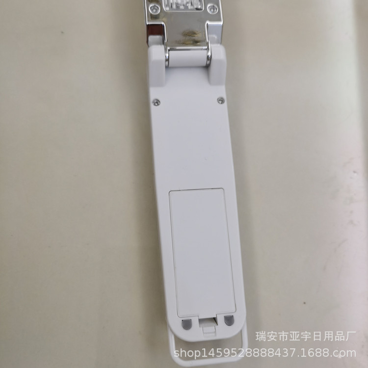 跨境专供紫外线杀菌灯消毒灯UV手持折叠家用旅行小型杀菌灯杀菌器