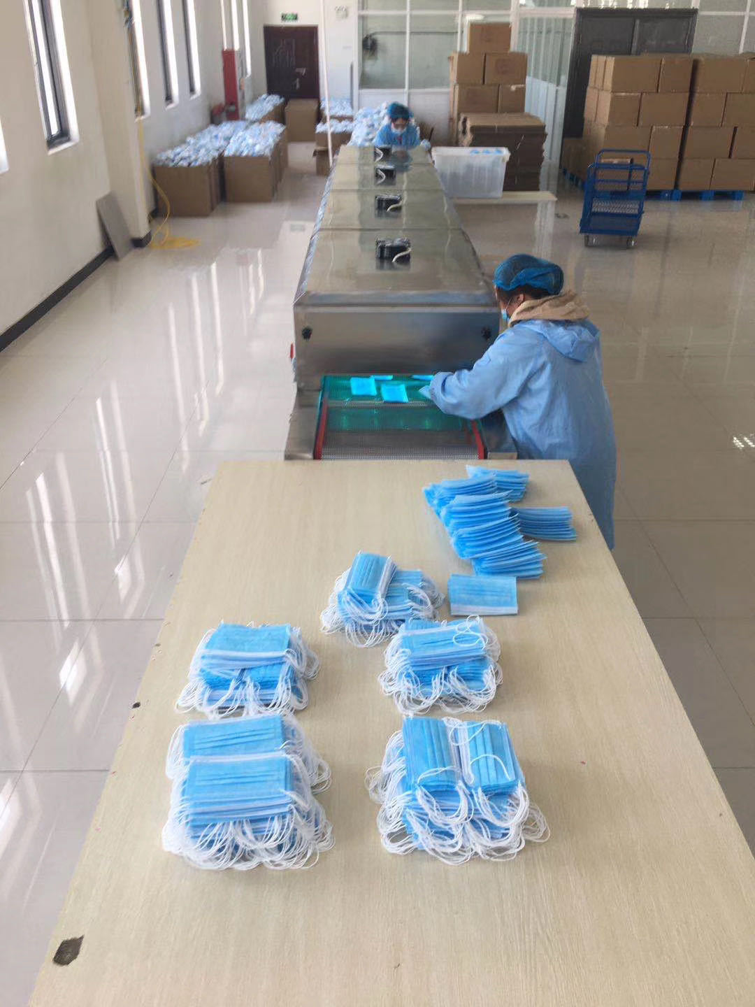 食品杀菌设备_厂家直供口罩紫外线杀菌机隧道式口罩食品灭菌机防护服杀菌炉