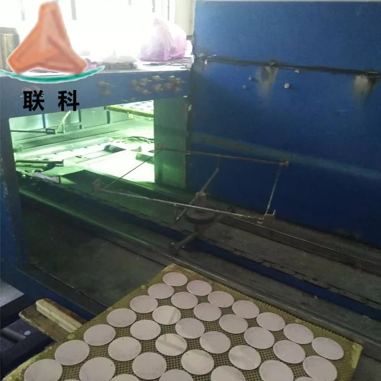 树脂光固化机_义乌市亚克力发夹鉓品配件uv光固化机联科机械