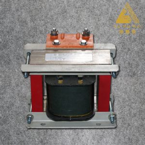 低压电容器_热卖低压uv电容器铝电解uv电容器uv8uf500v